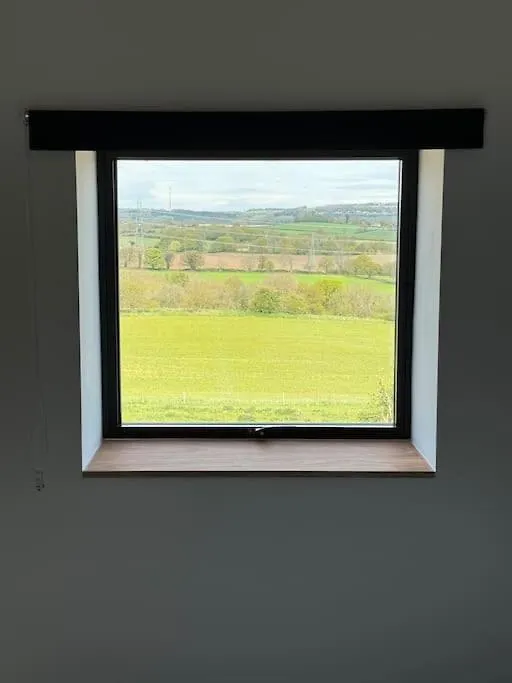 The Hayloft, Modern 4 Bed, 8 Person, Barn Conversion In A Rural Location With Great Access Silkstone Holiday home