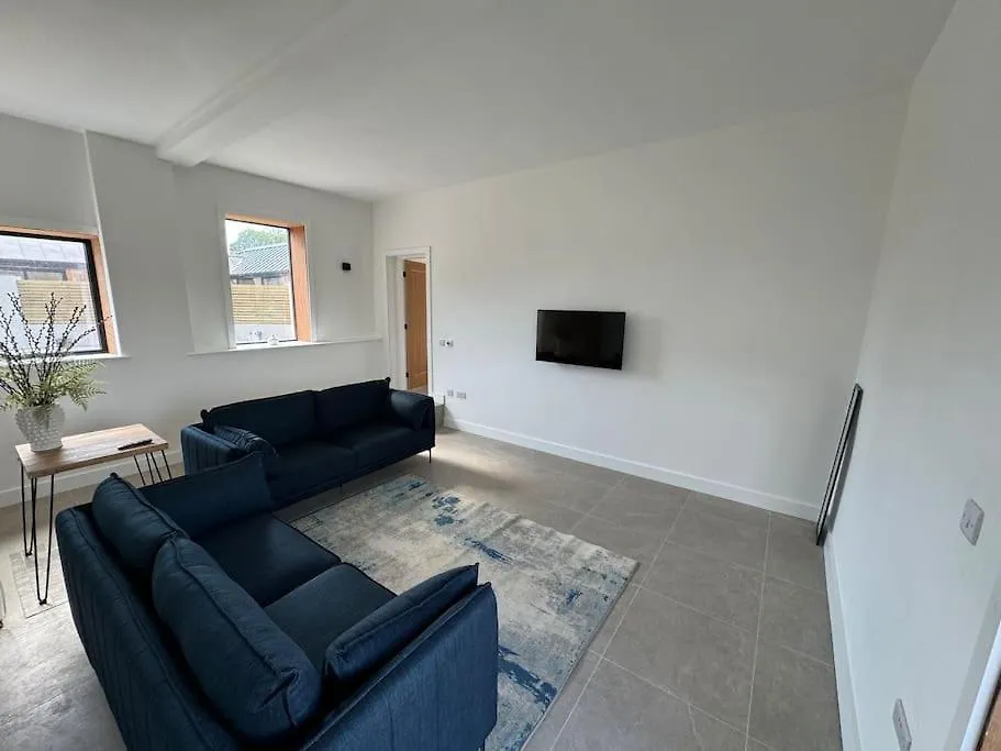 Holiday home The Hayloft, Modern 4 Bed, 8 Person, Barn Conversion In A Rural Location With Great Access Silkstone United Kingdom